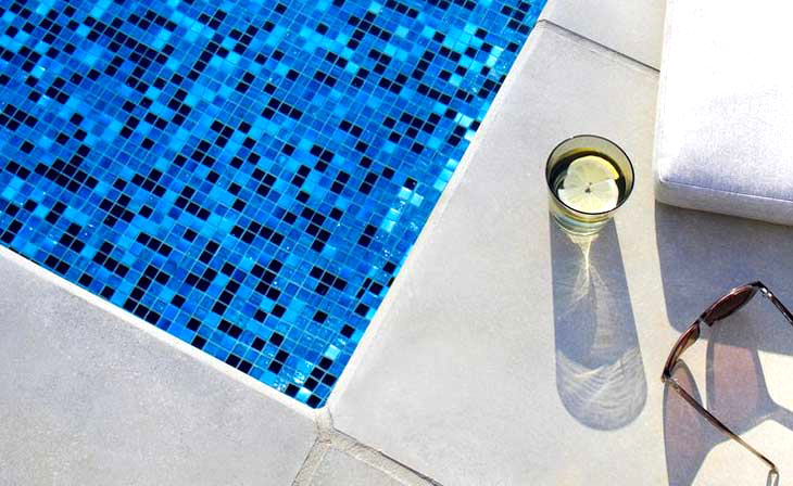 Як обрати плитку та мозаїку для басейну